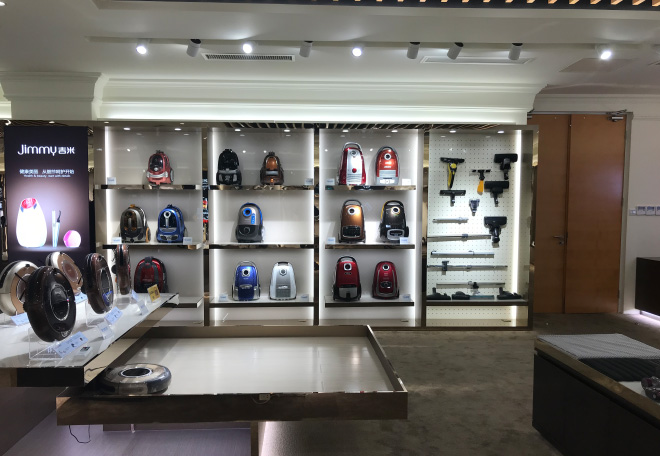 妺妺第一次啪啪好紧WWW