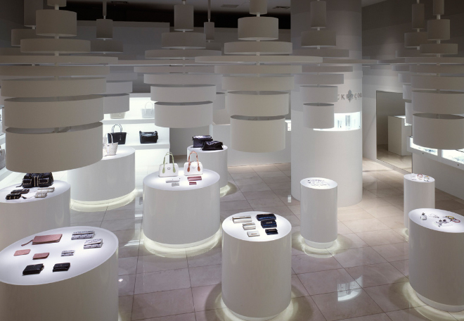 妺妺第一次啪啪好紧WWW