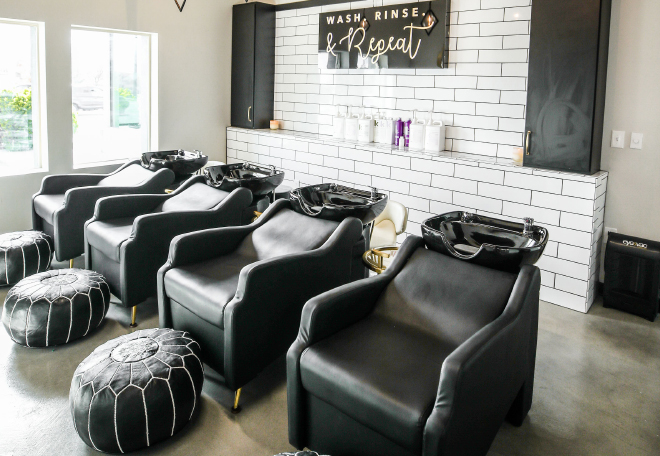 妺妺第一次啪啪好紧WWW